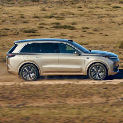 Li Auto Inc.は家族のための李L8、6座席、大きい優れたスマートなSUVおよびビジネスのベールを取る