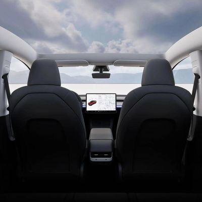2024年テスラモデルY 新エネルギー電動車 大型バッテリー 四輪駆動 長距離