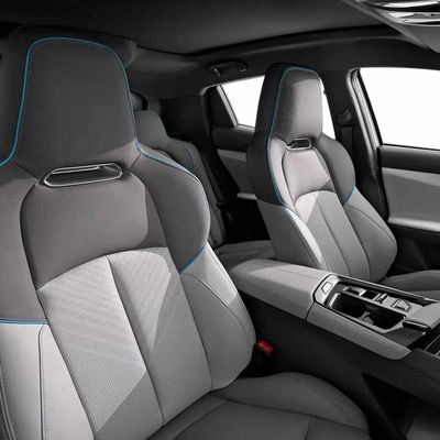 2023年 燃料車SUVチャンガン UNI-T 1.5T ガソリンSUV スポーツカー