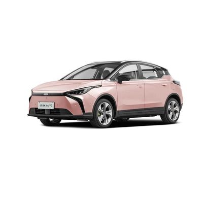 家族のためのGeelyの幾何学M6の普通サイズSUV 150km/H 5のドア5 Seaterは移動する