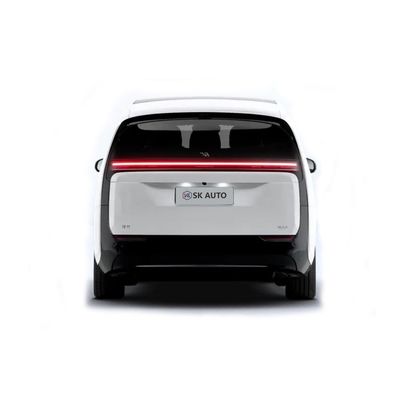 デラックス7人乗りビジネスMPV ロングレンジ デュアルモーター4WD 純電気自動車 リシアン メガレンジ 710km