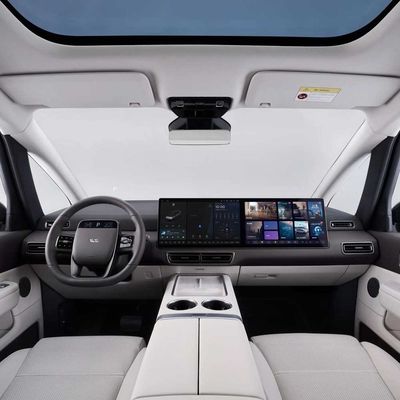 デラックス7人乗りビジネスMPV ロングレンジ デュアルモーター4WD 純電気自動車 リシアン メガレンジ 710km