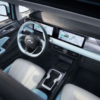 小型Suv Geelyの幾何学E 320KmのかわいいトラのJihe新しいエネルギー電気自動車