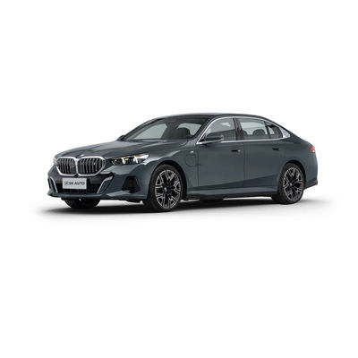 2024年新モデル 最近発売されたBMW i5電動車 大型セダン eDrive 35L 純電動 286hp