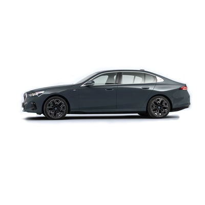 2024年新モデル 最近発売されたBMW i5電動車 大型セダン eDrive 35L 純電動 286hp
