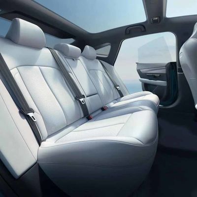 真新しいXiaopeng P7 480Kmの範囲の高速贅沢なEVの車