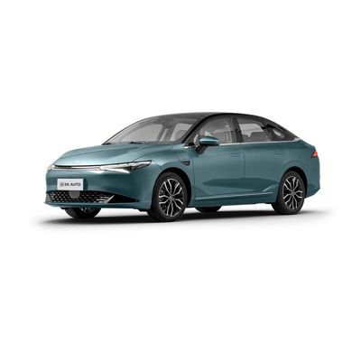 Xiaopeng P5大人のための新しいエネルギー車420kmの範囲のセダンの電気自動車
