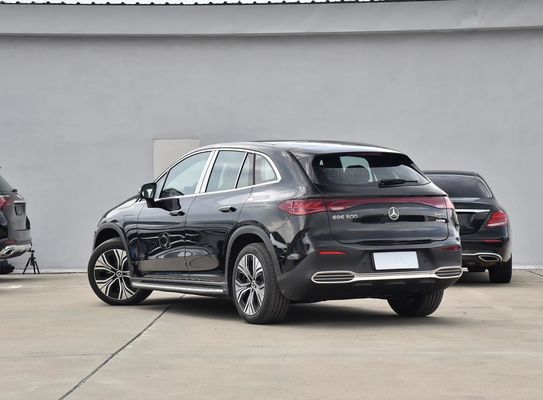 メルセデス EQE SUV Ultra- 200 km/h EV SUV 拡張走行距離 609 km と広々とした5人乗りの車室