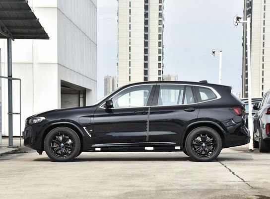 BMW iX3 RWD 電動車 - 210 KW 400N.m トーク ルックス型EV SUV 2024 ロングレンジ