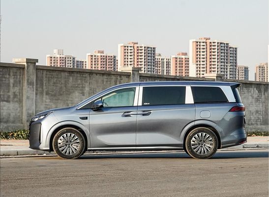 1100kmの範囲 BYD Xia MPV 5145MM 長さ ビジネスと家庭用電気自動車