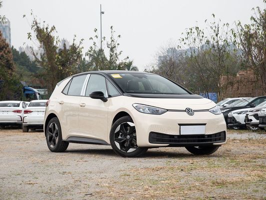 451kmの走行距離 フォルクスワーゲン EV ID3 電動車 フォアトレイン 2025 新型 急速充電電動車 屋根付き 税抜電気車