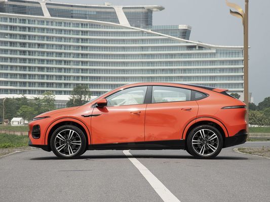 2025 パワフル Xpeng G6 68.5/80.8 KWh バッテリー容量と長距離で0.2hrの高速充電時間