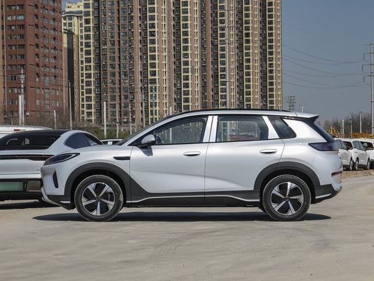 タッチスクリーンディスプレイ インテリア 特徴 2025 モデル BYD EV 車 屋根付き バッテリー エネルギー 60.9kWh 充電速 電動車 熱売り
