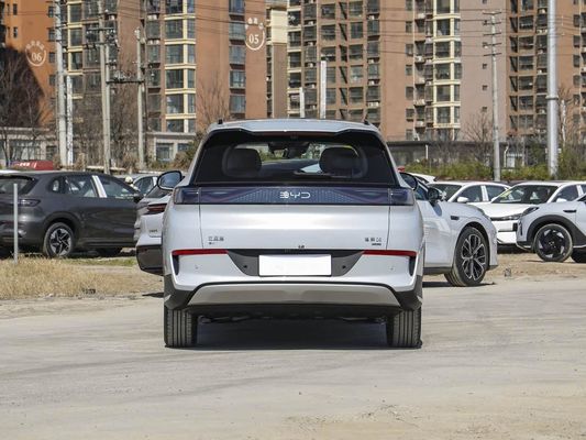 タッチスクリーンディスプレイ インテリア 特徴 2025 モデル BYD EV 車 屋根付き バッテリー エネルギー 60.9kWh 充電速 電動車 熱売り