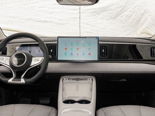 タッチスクリーンディスプレイ インテリア 特徴 2025 モデル BYD EV 車 屋根付き バッテリー エネルギー 60.9kWh 充電速 電動車 熱売り