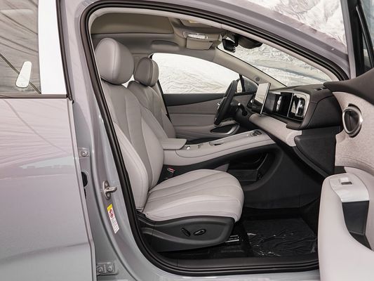 タッチスクリーンディスプレイ インテリア 特徴 2025 モデル BYD EV 車 屋根付き バッテリー エネルギー 60.9kWh 充電速 電動車 熱売り