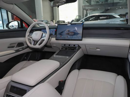 2025 パワフル ハン L BYD 電動車両 最大出力 500 KW 革のリード 1000V 高電圧高速充電