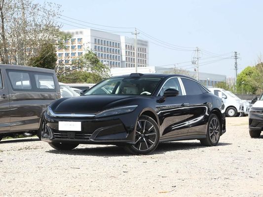 モデル 車両 601km 走行距離 83.2kWh バッテリー容量 AWD 急速充電 陽台 屋根 高電圧構造 家族にとって快適