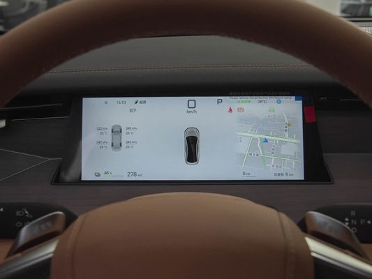 モデル 車両 601km 走行距離 83.2kWh バッテリー容量 AWD 急速充電 陽台 屋根 高電圧構造 家族にとって快適