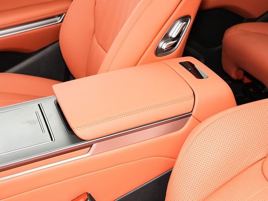2025 BYD パフォーマンスのための新型電気自動車 Tang L 810kW パワー AWD 急速充電 1000w/h 600km 走行距離 長距離 7席 屋根付き