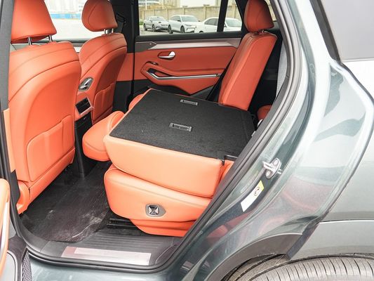 2025 BYD パフォーマンスのための新型電気自動車 Tang L 810kW パワー AWD 急速充電 1000w/h 600km 走行距離 長距離 7席 屋根付き