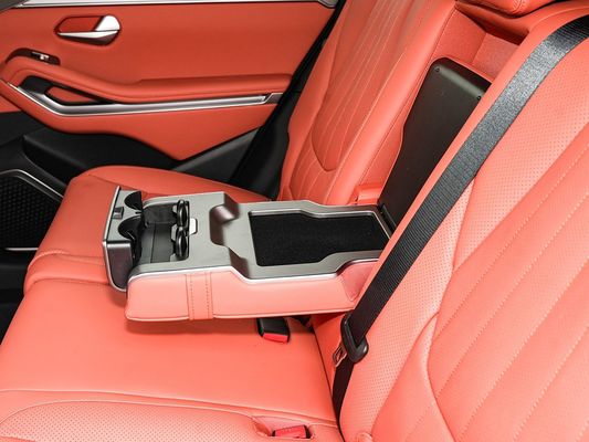 2025 BYD パフォーマンスのための新型電気自動車 Tang L 810kW パワー AWD 急速充電 1000w/h 600km 走行距離 長距離 7席 屋根付き