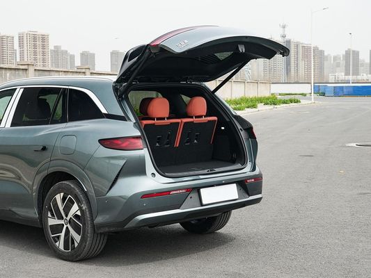 2025 BYD パフォーマンスのための新型電気自動車 Tang L 810kW パワー AWD 急速充電 1000w/h 600km 走行距離 長距離 7席 屋根付き