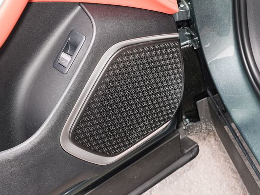 2025 BYD パフォーマンスのための新型電気自動車 Tang L 810kW パワー AWD 急速充電 1000w/h 600km 走行距離 長距離 7席 屋根付き