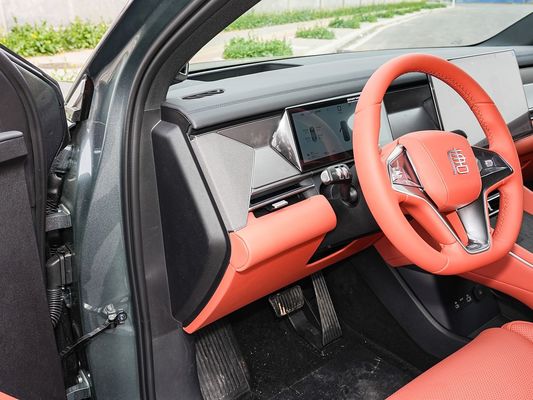 2025 BYD パフォーマンスのための新型電気自動車 Tang L 810kW パワー AWD 急速充電 1000w/h 600km 走行距離 長距離 7席 屋根付き