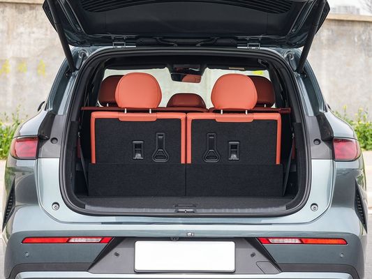 2025 BYD パフォーマンスのための新型電気自動車 Tang L 810kW パワー AWD 急速充電 1000w/h 600km 走行距離 長距離 7席 屋根付き