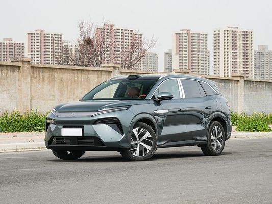 新作 熱売り BYD EVカー 2025 モデル 100.5 KWh バッテリー容量 急速充電 0.1 時間 670KM 長距離 500kW パワー 電動車 家族 7人座席のスペースが大きい