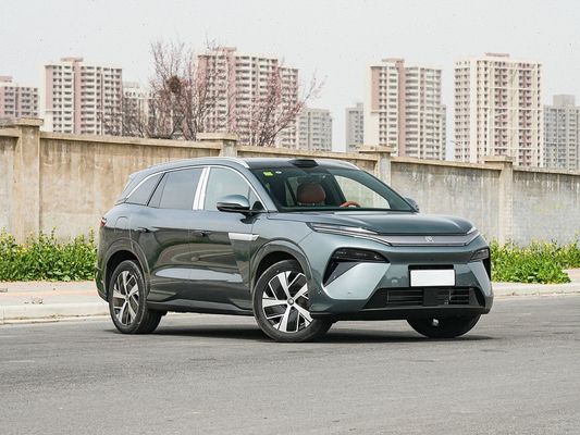 新作 熱売り BYD EVカー 2025 モデル 100.5 KWh バッテリー容量 急速充電 0.1 時間 670KM 長距離 500kW パワー 電動車 家族 7人座席のスペースが大きい
