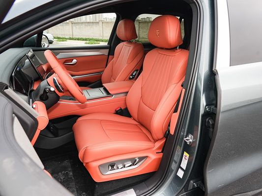 新作 熱売り BYD EVカー 2025 モデル 100.5 KWh バッテリー容量 急速充電 0.1 時間 670KM 長距離 500kW パワー 電動車 家族 7人座席のスペースが大きい