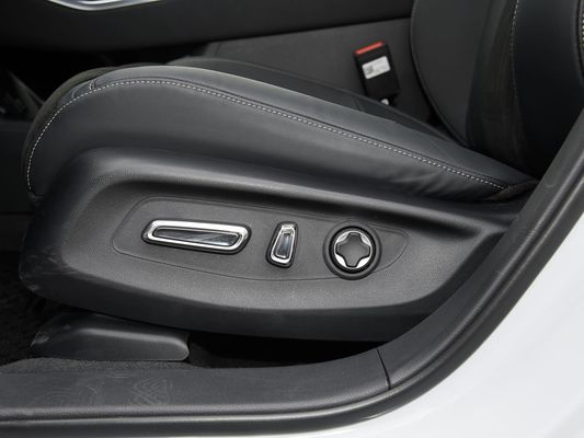2025 新型ホンダS7 熱売電気自動車 大型バッテリー 650km ロングレンジ 急速充電 EV
