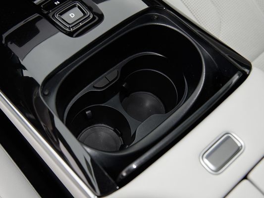 350kWのモーターパワー 全電動SUV ホンダS7 ロングレンジ 650km 急速充電EV 新品 熱売り 家庭用 屋根付き