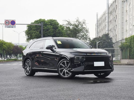 2025 Xpeng G9 全電動SUV 93.1kWh バッテリー容量 423kW マックスモーターパワー 680km 長距離,太陽屋根付き高速充電