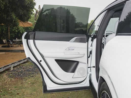 2025 Xpeng G9 全電動SUV 93.1kWh バッテリー容量 423kW マックスモーターパワー 680km 長距離,太陽屋根付き高速充電