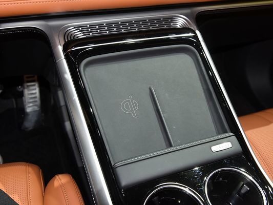 Xpeng G9 急速充電電動車 マックスモーター トーク 695N.m マックスモーター パワー 423kW マックススピード 200km/h