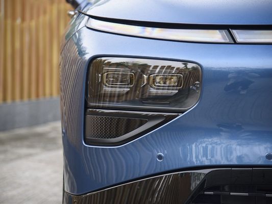 Xpeng G9 急速充電電動車 マックスモーター トーク 695N.m マックスモーター パワー 423kW マックススピード 200km/h