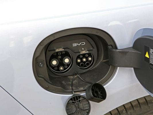 2025 BYD 電気自動車 シール EV スマートモデル 650KM 長距離 80.64kWh バッテリー 急速充電 屋根付き熱売り