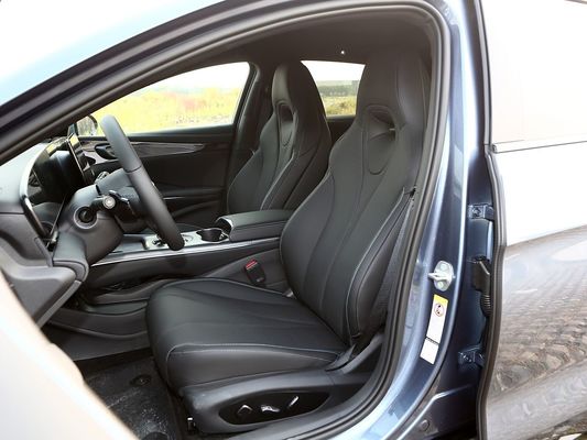 2025 BYD EV カーシール AWD パフォーマンス ロングレンジ 600KM 急速充電 電動車 四輪駆動 電気自動車 屋根付き