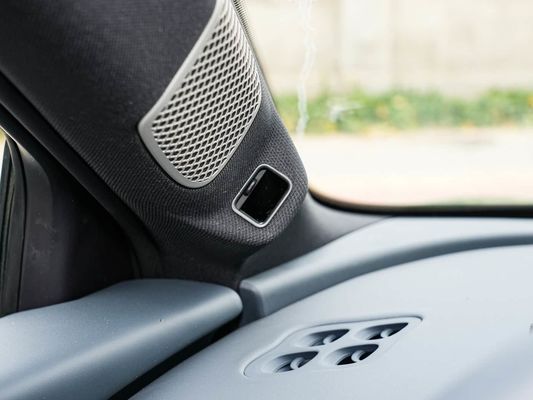 2025 BYD 電気自動車シール 06GT 0.33 Hrs の急速充電時間とパフォーマンス ロングレンジ 550KM 家族のための太陽屋根付きの大きなバッテリー