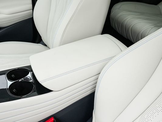 2025 BYD 電気自動車シール 06GT 0.33 Hrs の急速充電時間とパフォーマンス ロングレンジ 550KM 家族のための太陽屋根付きの大きなバッテリー