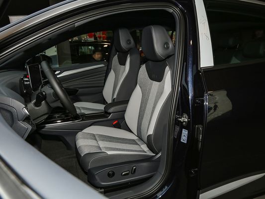 2025 VW ID4 新モデル 最良オファー 電気自動車 熱売り EV フォルクスワゴン 601km 走行距離 0.67hr 充電時間