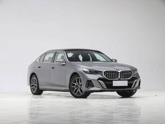 新型BMW I5 eDrive 2025 熱売 電気自動車 走行距離700km以上 EV 急速充電 リムジン セダン