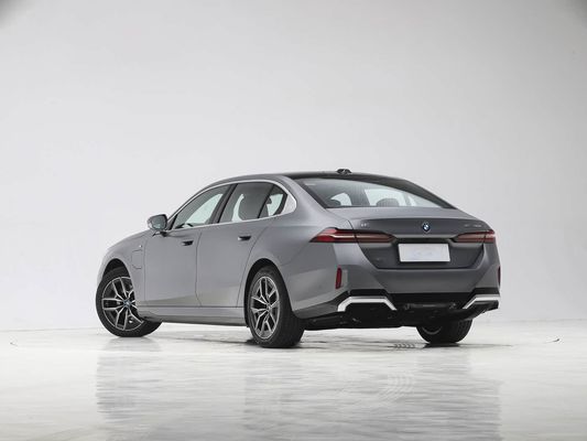 新型BMW I5 eDrive 2025 熱売 電気自動車 走行距離700km以上 EV 急速充電 リムジン セダン