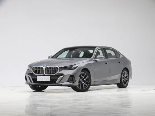 新型BMW I5 eDrive 2025 熱売 電気自動車 走行距離700km以上 EV 急速充電 リムジン セダン